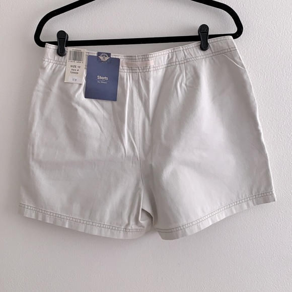 Women’s Dockers Khaki Shorts Sz 12 - Picture 2 of 6
